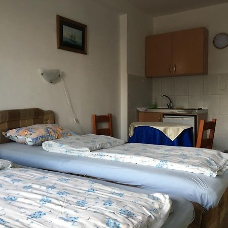 Apartments Upitnik Херцег-Нови Экстерьер фото